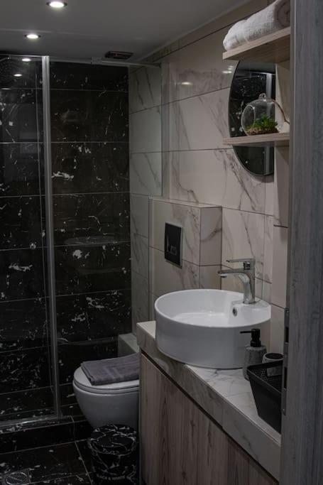 * Ck Modern Loft Near Seaside * Leilighet Thessaloníki Eksteriør bilde